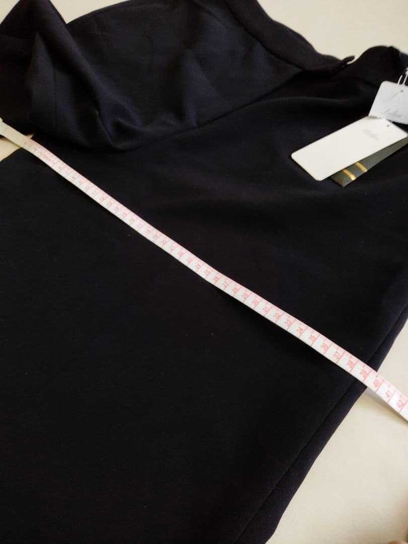 専用【新品だけど難アリ】レリアンのパンツ