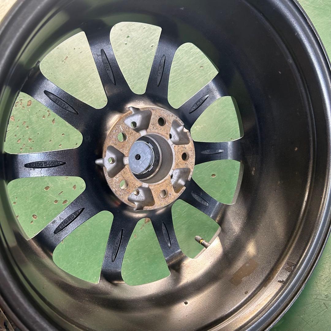 中古アルミ17X7.0　シュナイダー　カローラクロス、アルファード等5穴車用