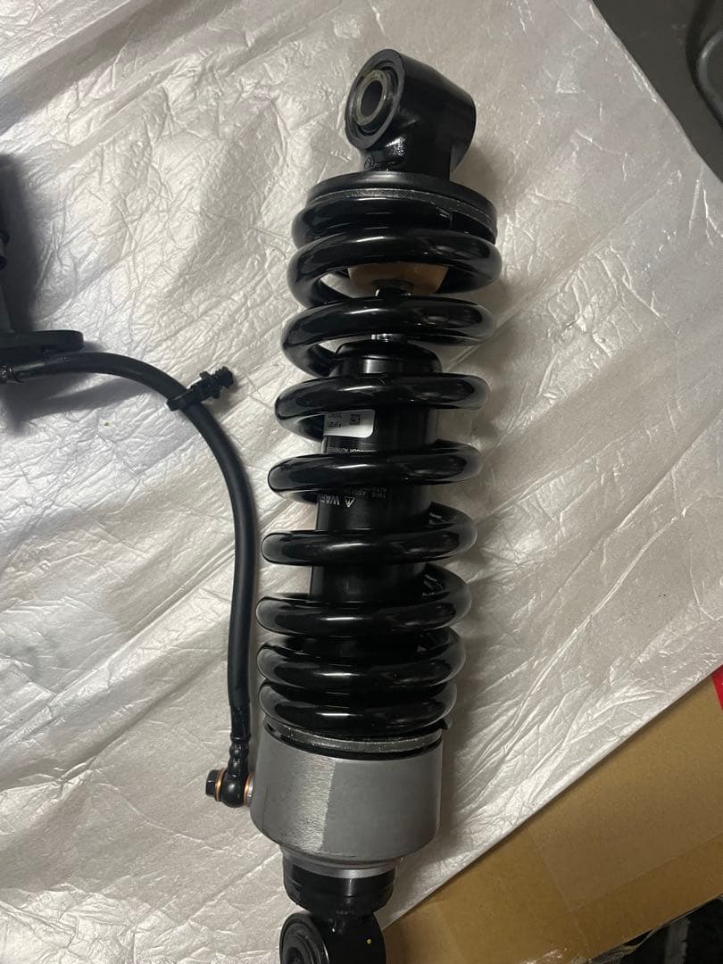 ハーレー ソフテイル ブレイクアウト FXFB 純正 リアサスペンション管理12