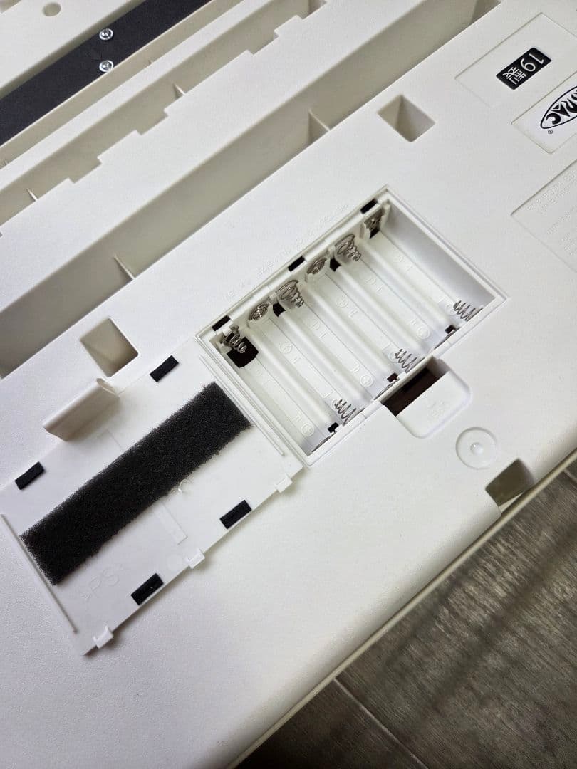 CASIO 光ナビゲーション キーボード LK-512