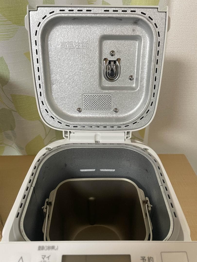 か*な様 Panasonic ホームベーカリー SD-SB4-W　M146