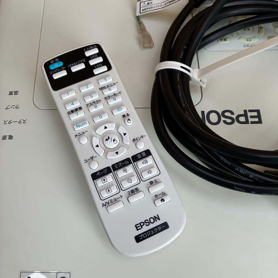 0698 EPSON プロジェクター　EB-2140W WXGA