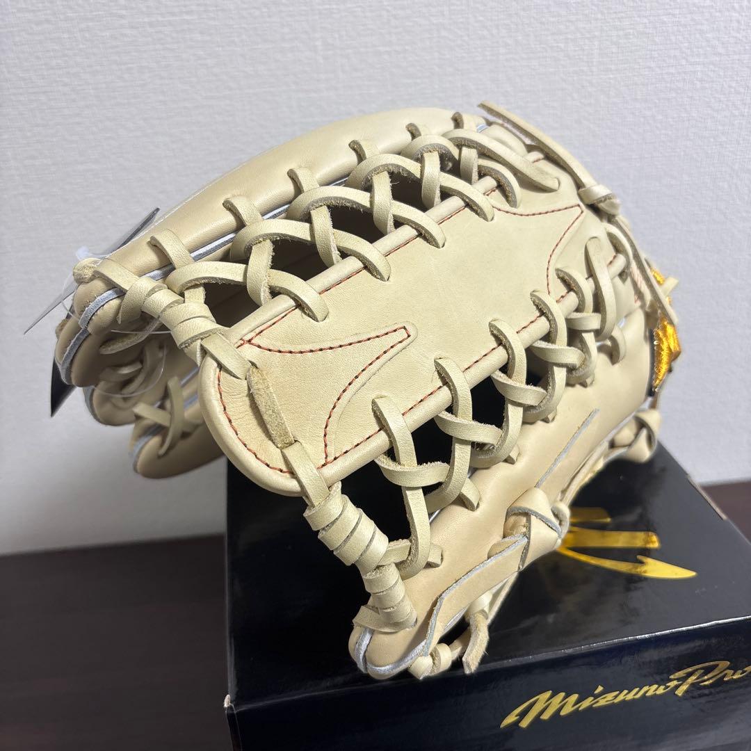 ミズノプロ　硬式　外野　グラブ　グローブ　定価66,000円　ブロンド