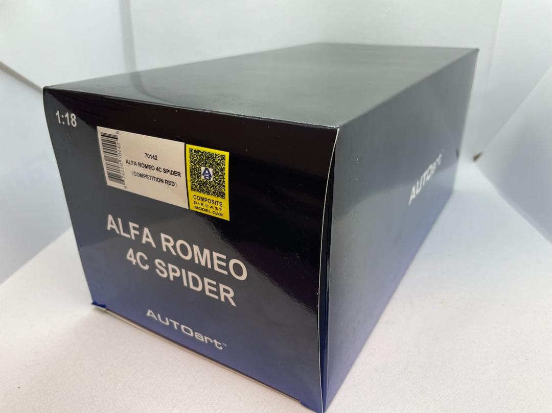 101-101 オートアート 1/18 アルファ・ロメオ 4C SPIDER