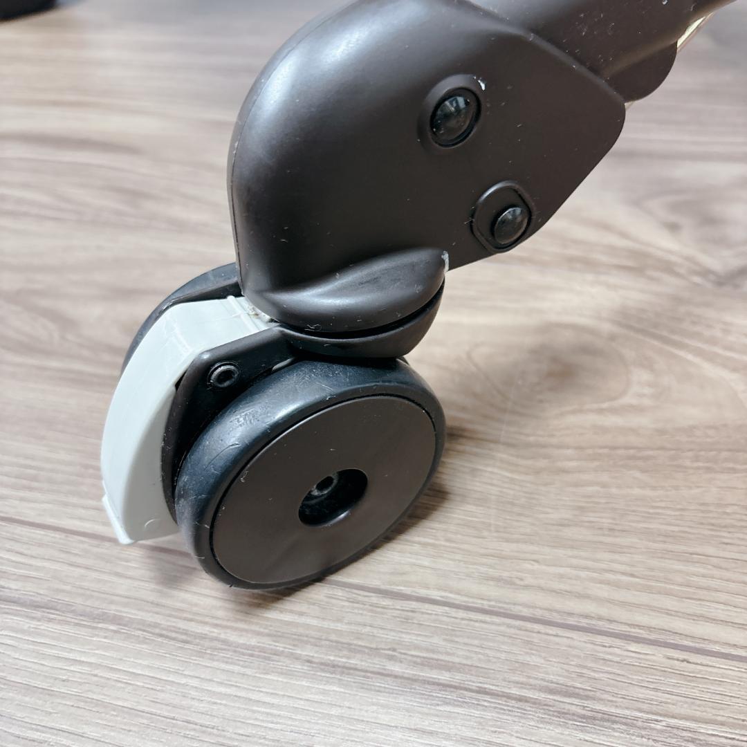 【美品】Combi ネムリラ AUTO SWING 電動ハイローチェア 人気星柄