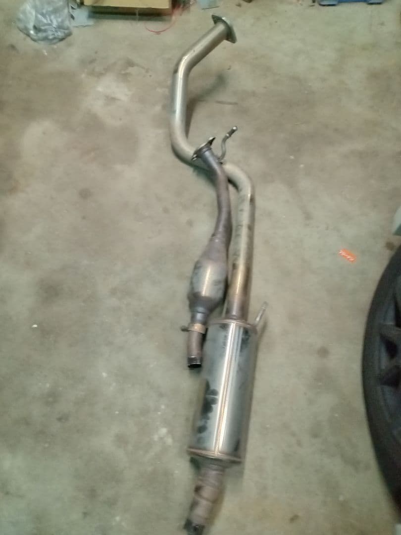 ha36sアルトワークスRSのBLITZフロント中間パイプマフラー