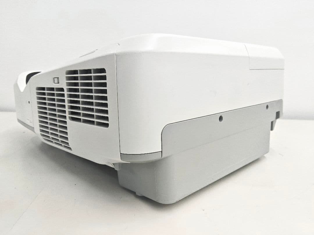 新品リモコンEPSON 超短焦点ホームシアタープロジェクター 685WT管121