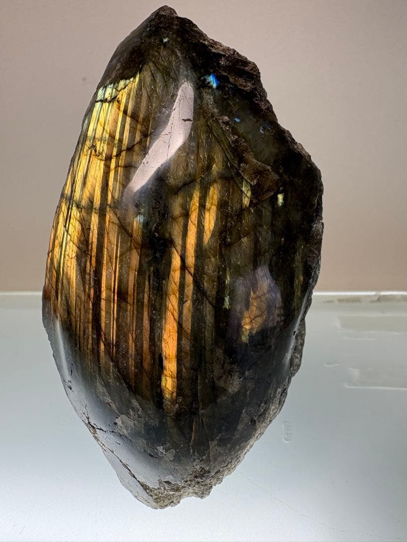 ラブラドライト 原石　特大　置物
