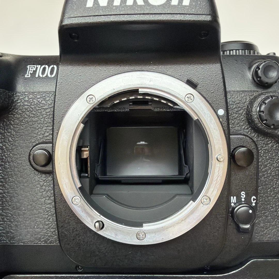 Nikon F100 フィルム一眼レフカメラ