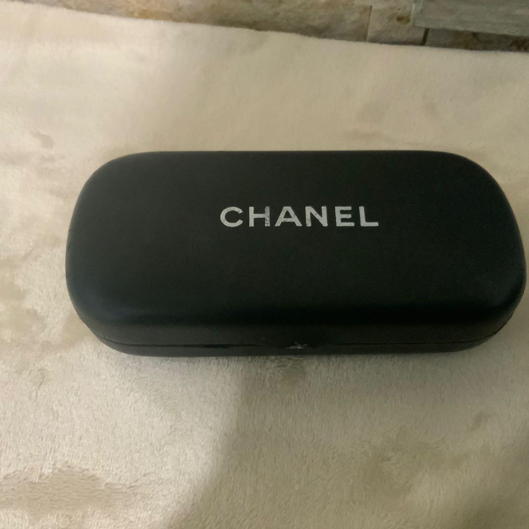 CHANEL ブラック サングラス 専用ケース付き