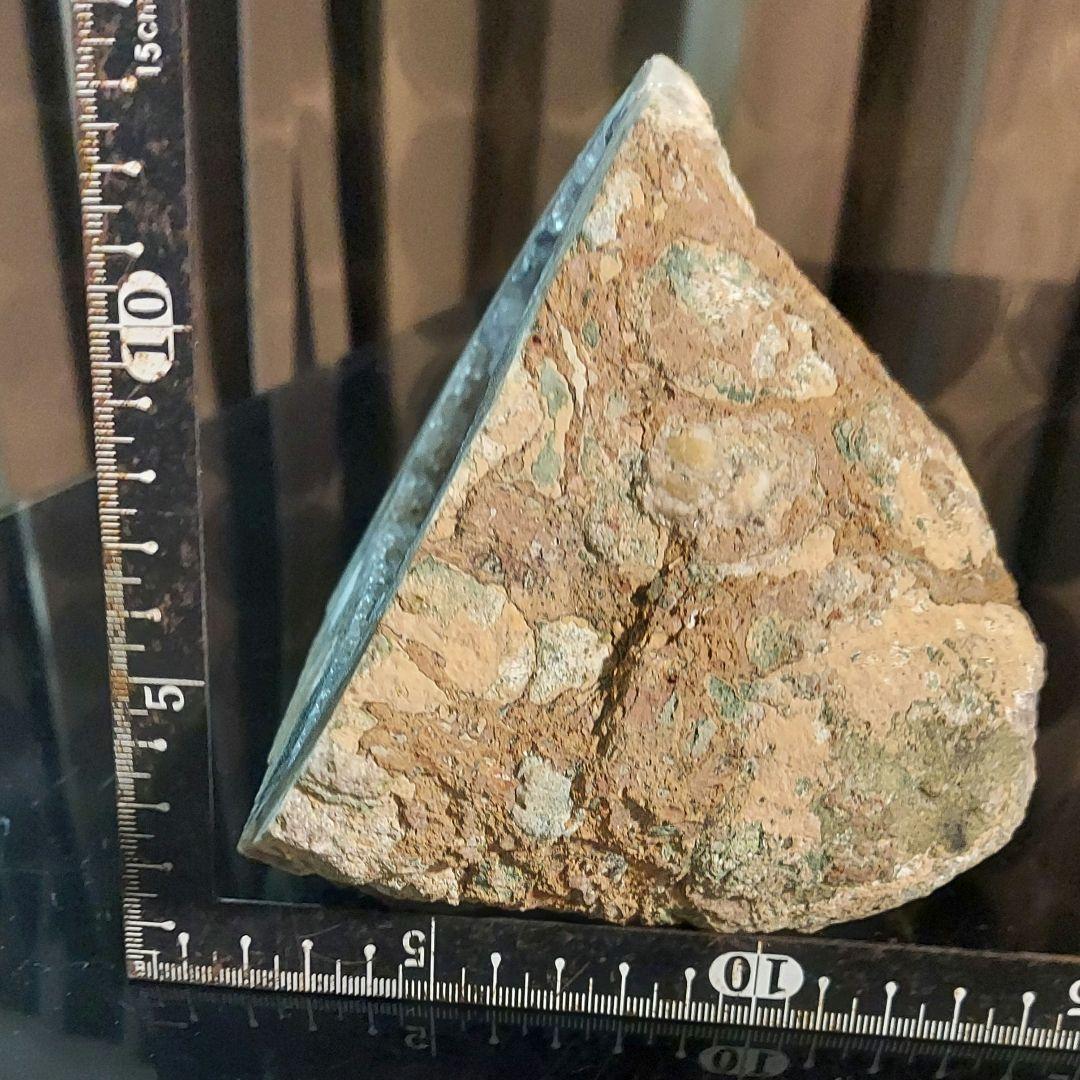 大きい！ 中に結晶モコモコ♪ 約2キロ ジオードドーム 原石 1面磨き 302