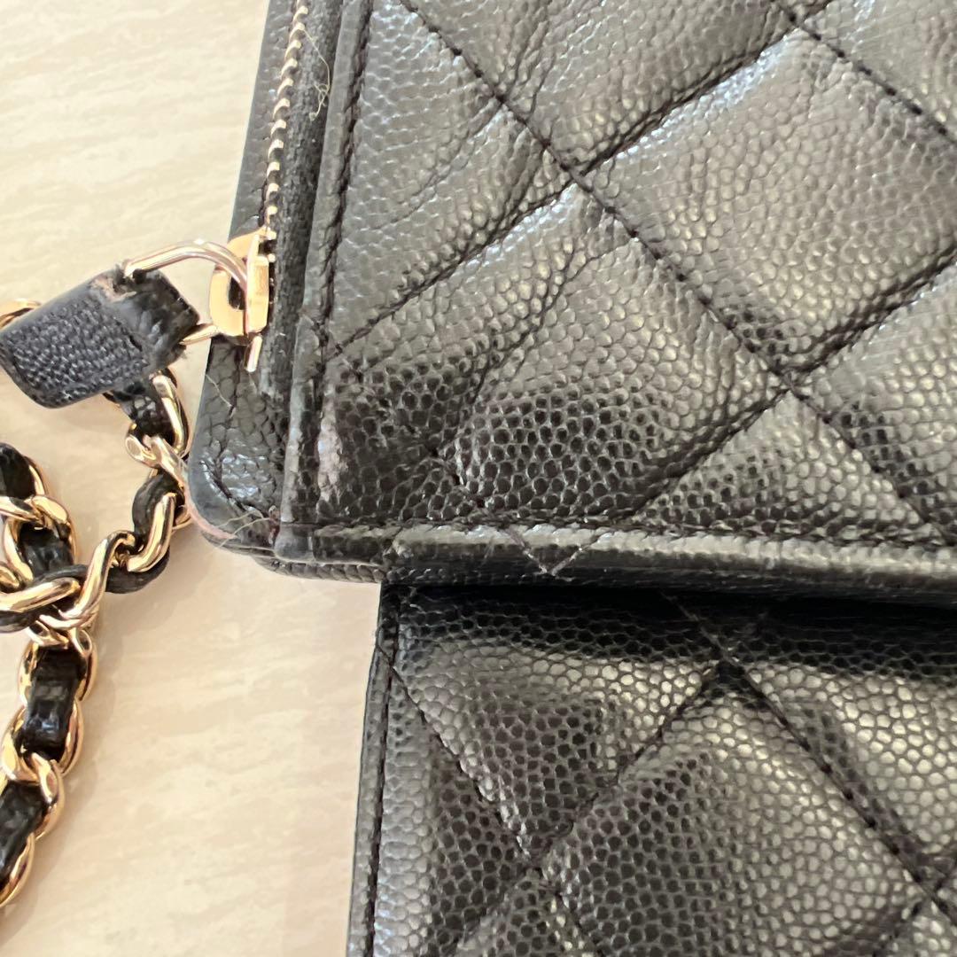 シャネルフォンケースショルダーキャビアスキン