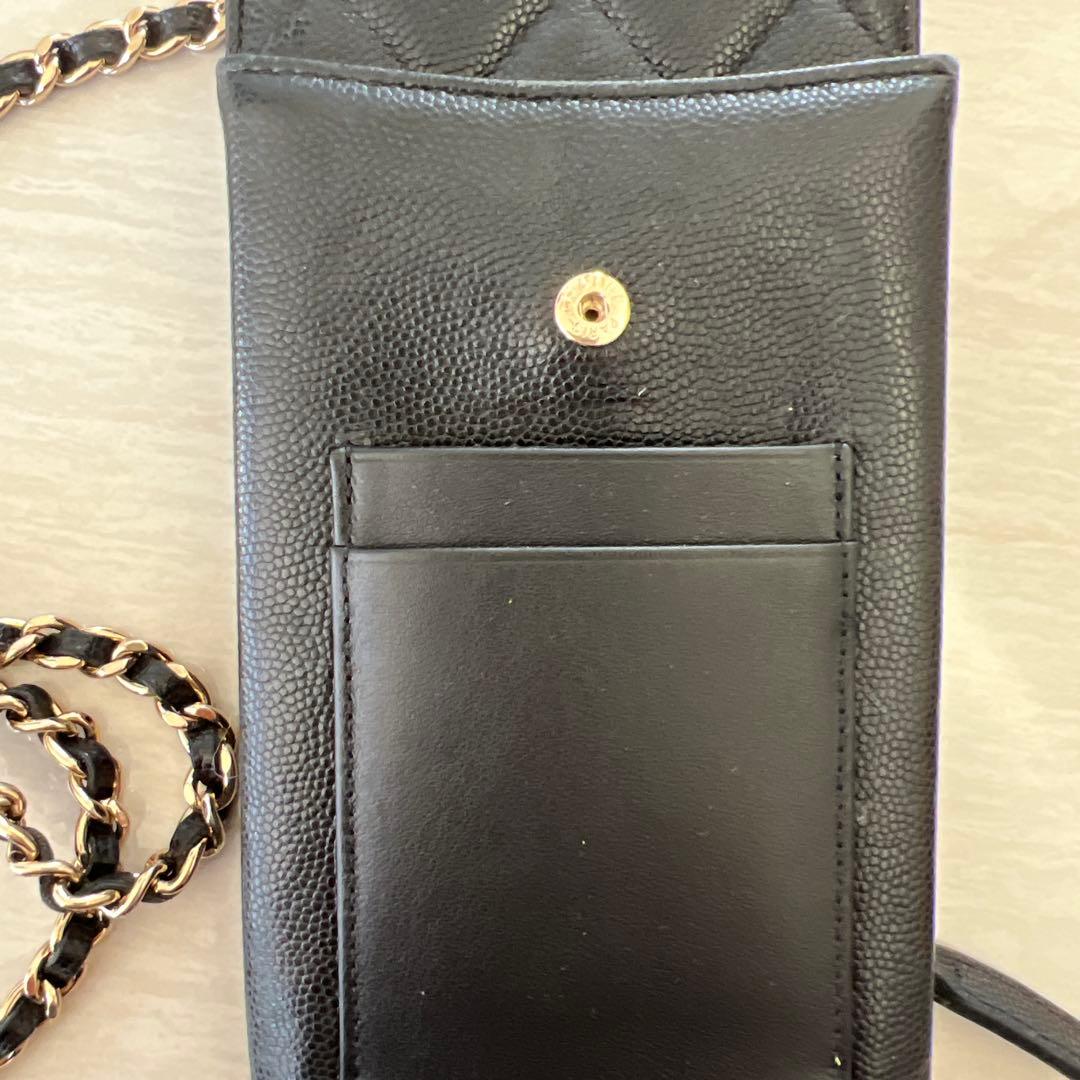 シャネルフォンケースショルダーキャビアスキン