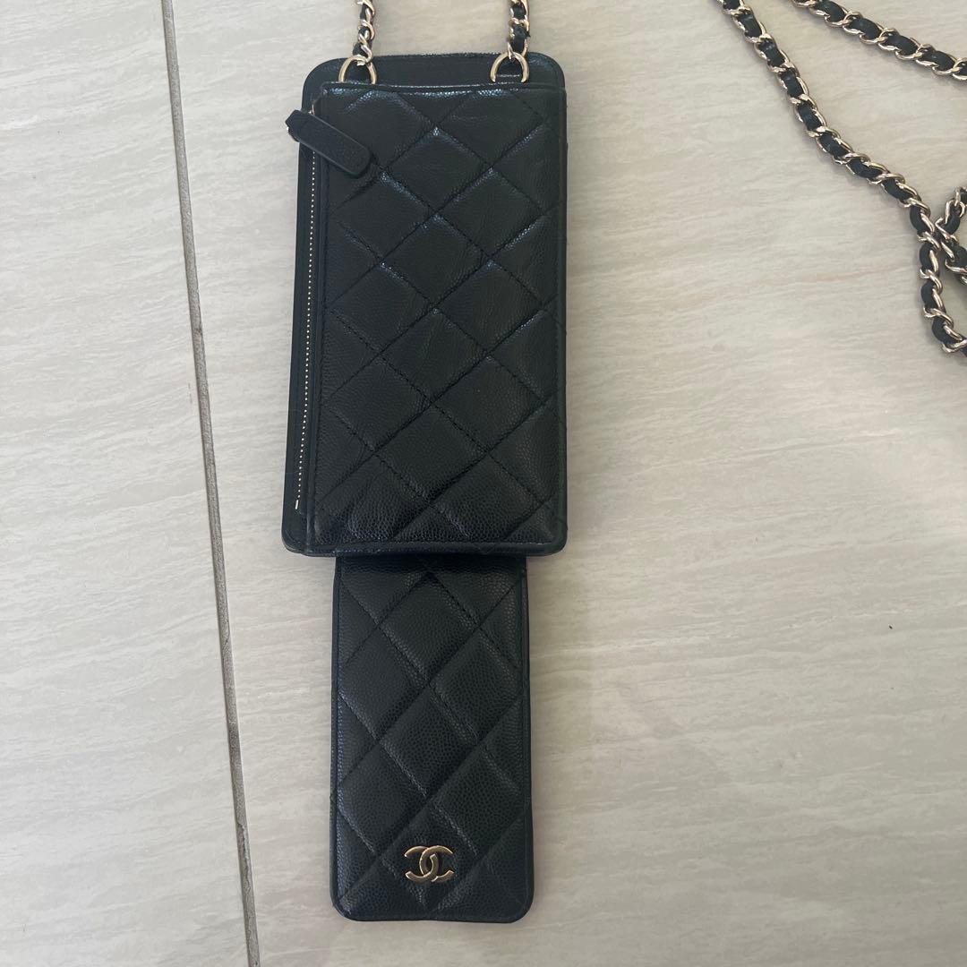シャネルフォンケースショルダーキャビアスキン