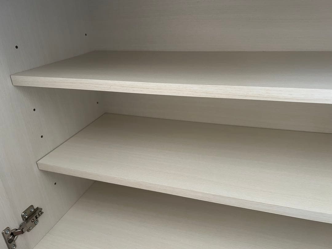 リビングキャビネット