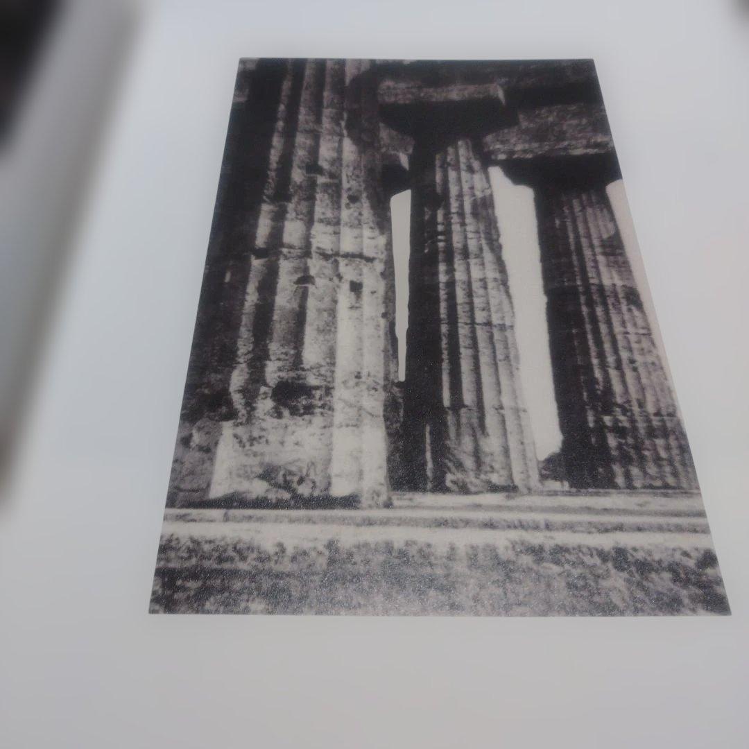 Cy Twombly Photographs　2016年初版 頁付け無し　HC