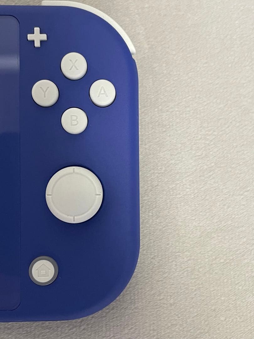 ニンテンドースイッチライト ブルー本体 ほぼ新品 未使用保護フィルム付き