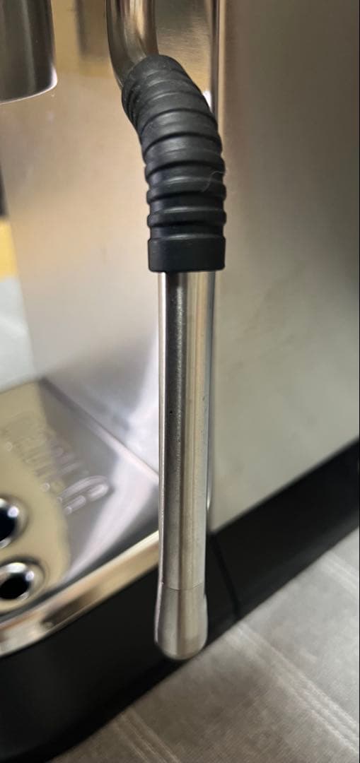 DeLonghi デディカ　アルテ