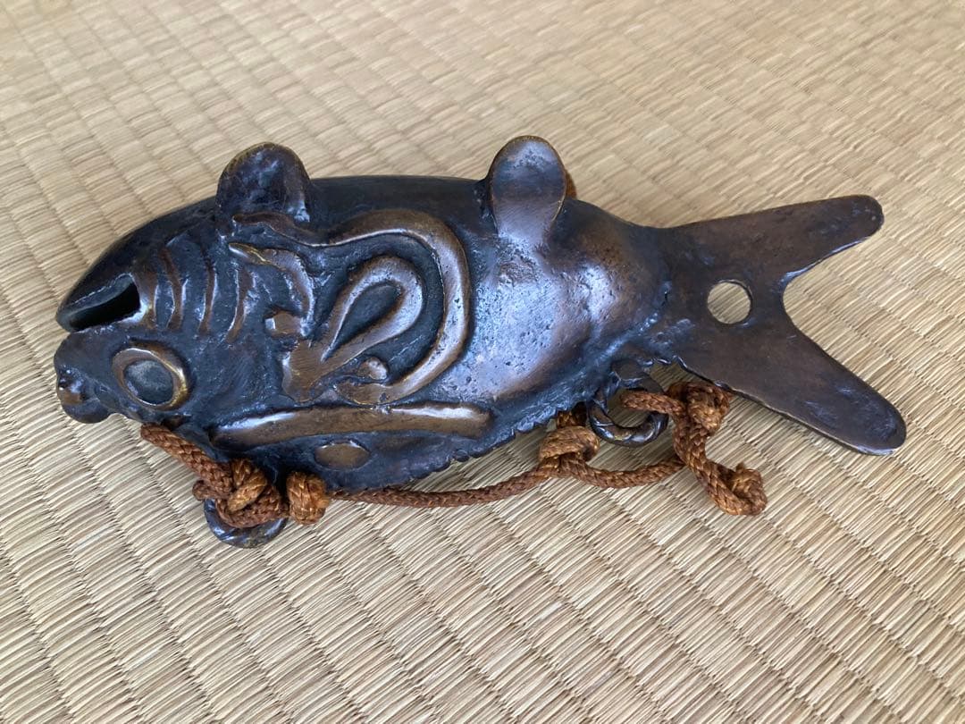 ギョ！これ！風鈴？仏教用具？