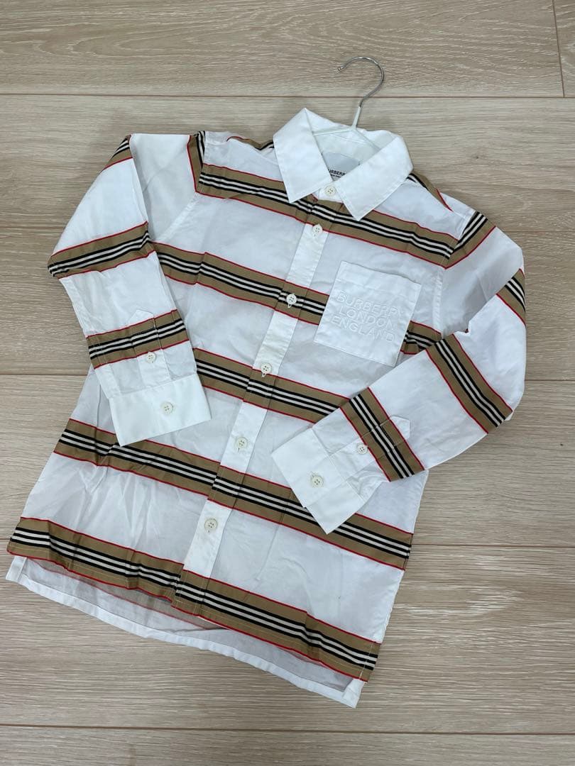 Burberry ストライプ柄シャツ　6y=116㎝