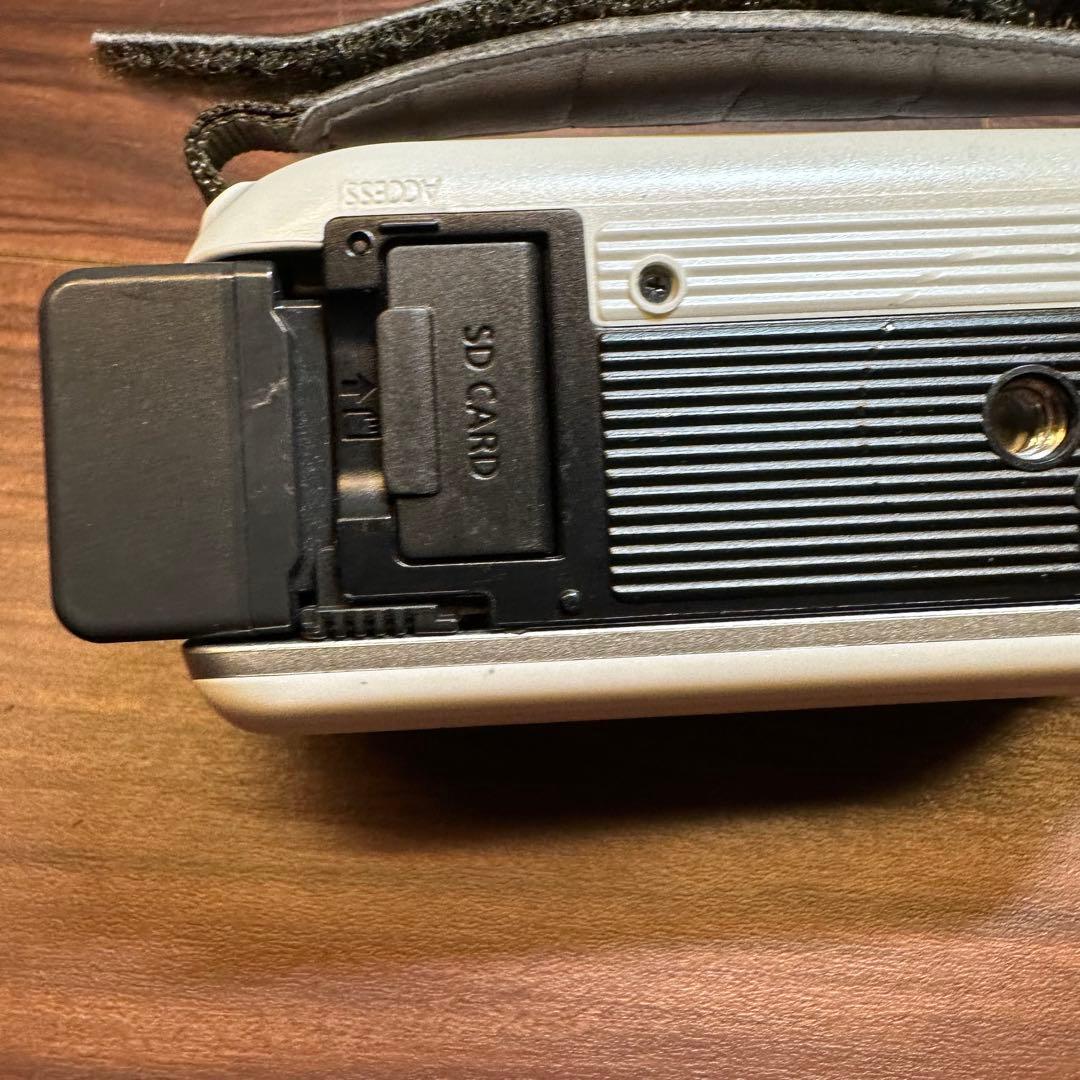 Panasonic HC-V520M ビデオカメラ 5340