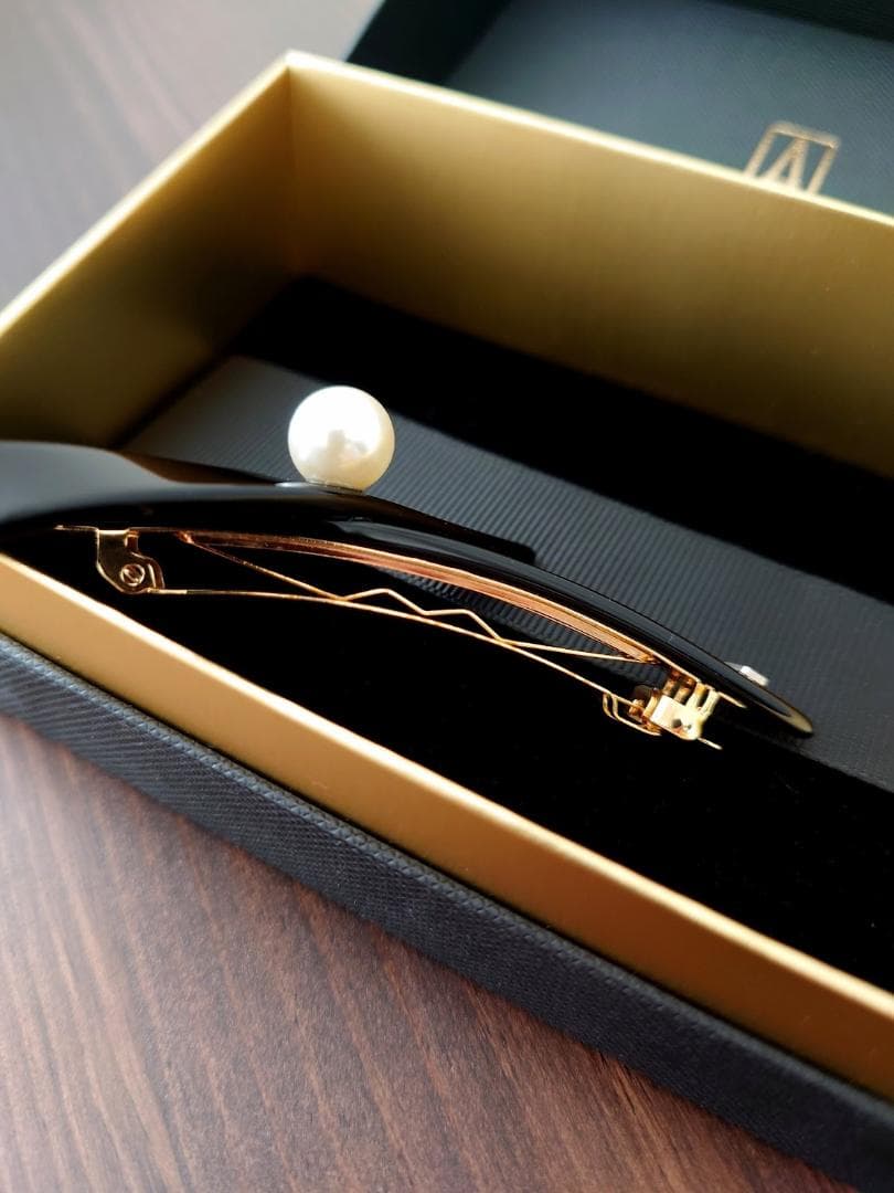 アレクサンドルドゥパリ パールリボンバレッタ 黒 TIMELESS