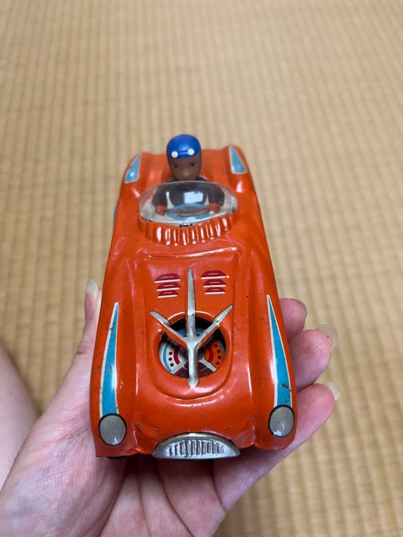 ブリキのおもちゃ