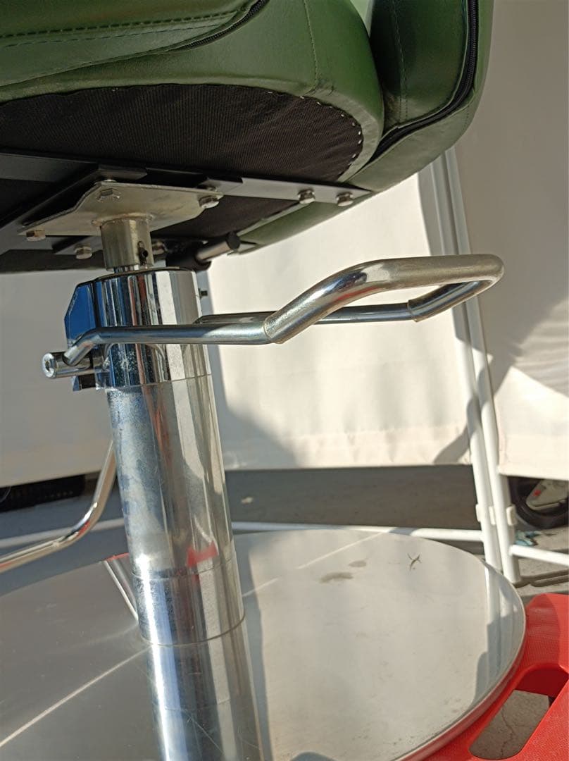 [八5397] スタイリングチェア　美容室チェア