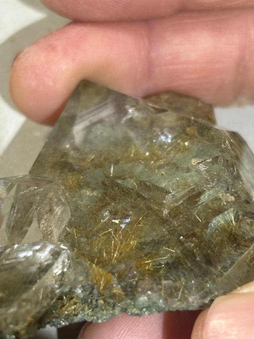 希少　マニハール水晶 ルチル共生 レコードキーパー多数　虹