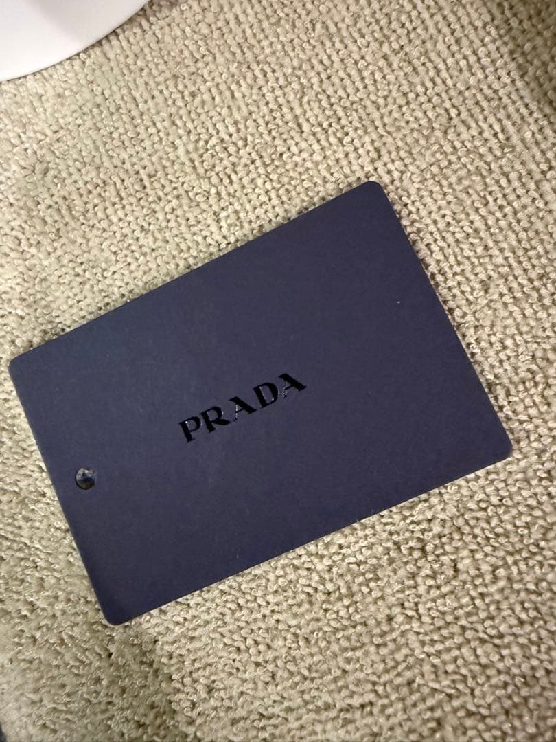 PRADA ヘアクリップ 正規品