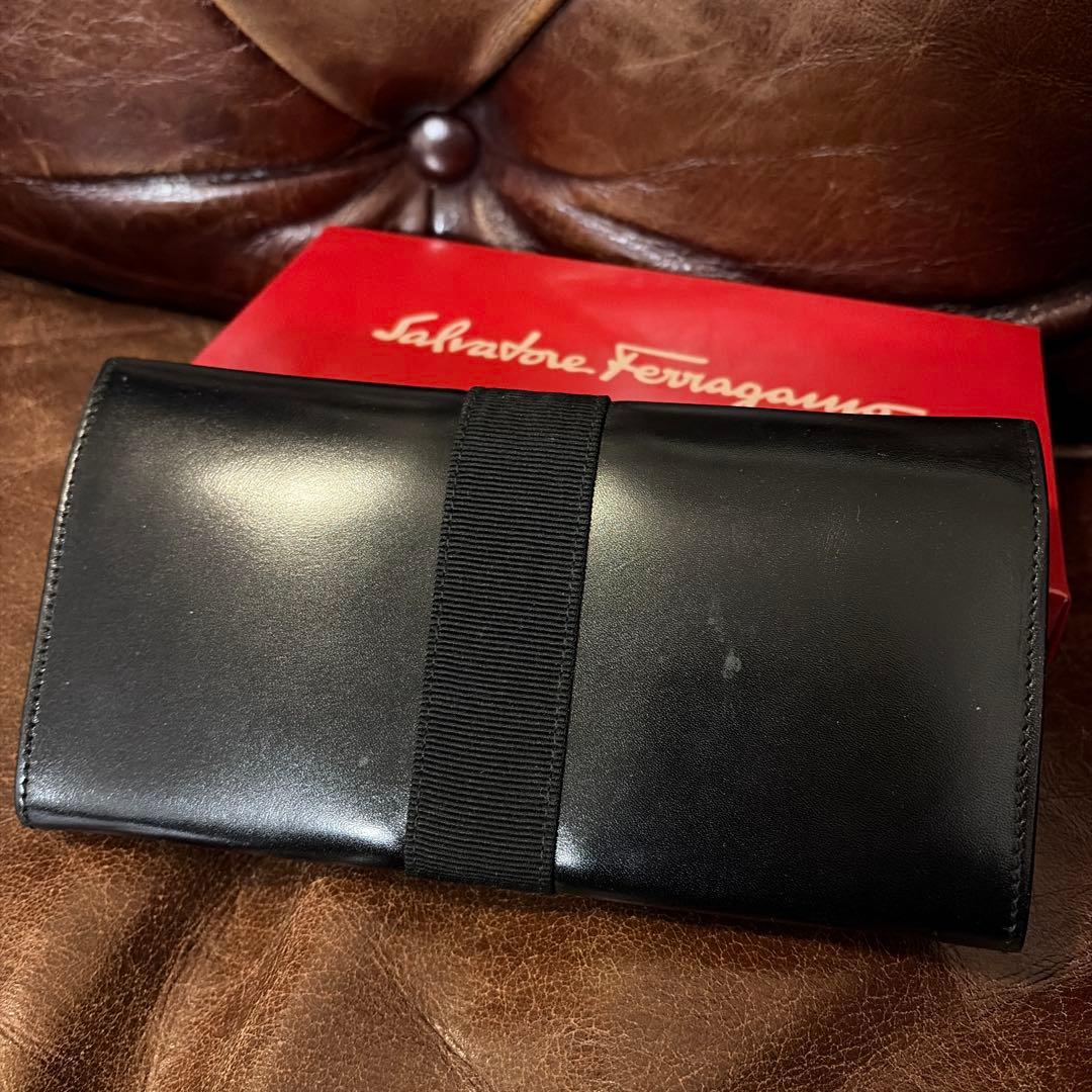 Salvatore Ferragamo フェラガモ 長財布 黒