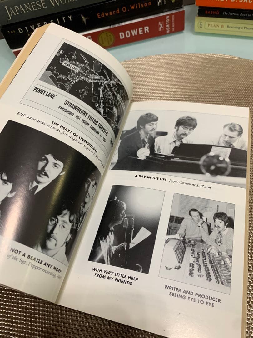 洋書 SUMMER OF LOVE: THE MAKING OF SGT PEPPER