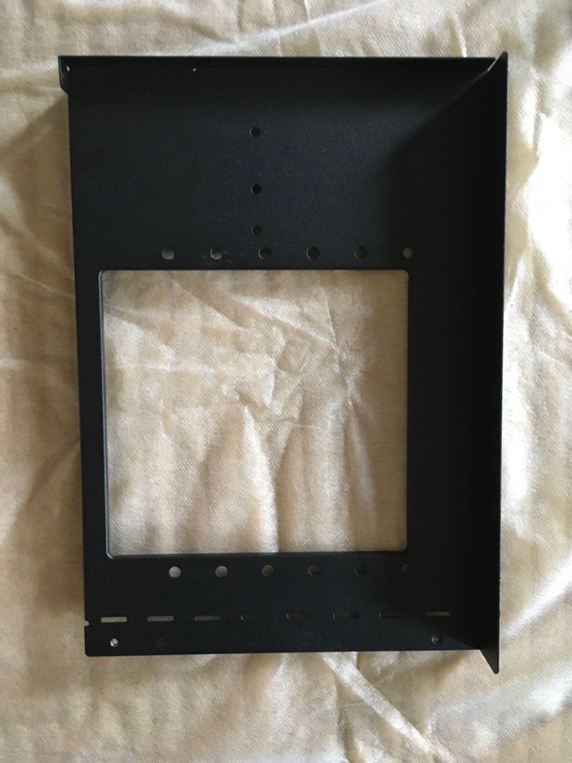 Core P90 TG　オープンフレーム　PCケース　欠品あり