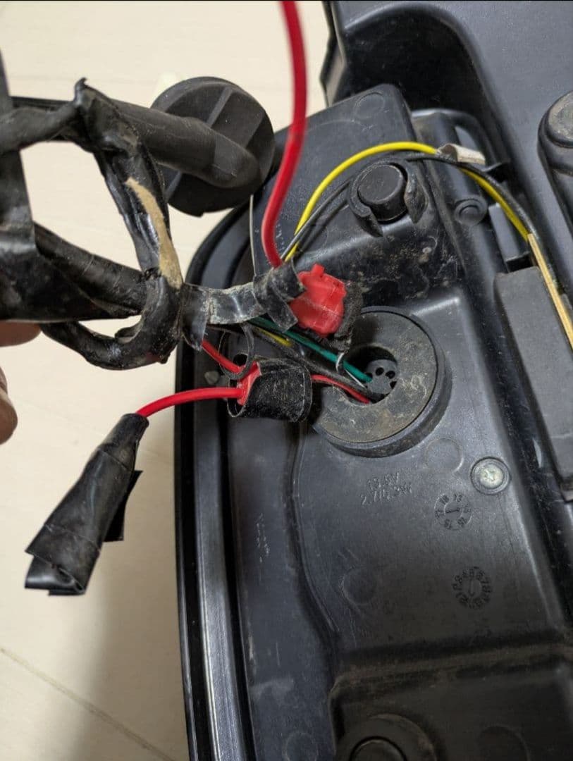 上野邦彦　JUNYAN スモークテールレンズ　ブラックホール