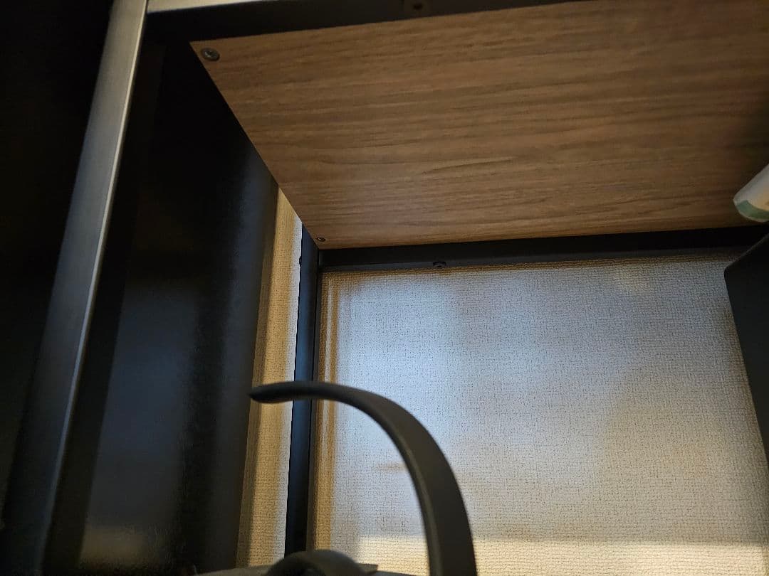 スチールフレーム食器棚 ダークブラウン