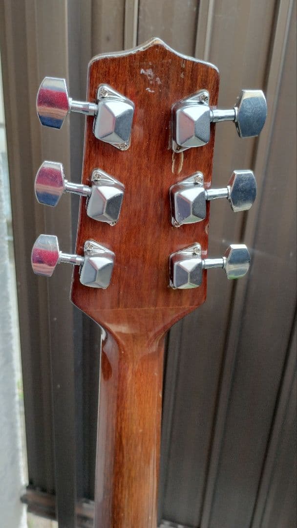 美品 Takamine Tシリーズ（？） PU付エレアコ TBS ブラウン