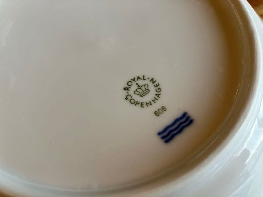 ロイヤルコペンハーゲン　ホワイトフルーテッド　　23.5ディーププレート×5