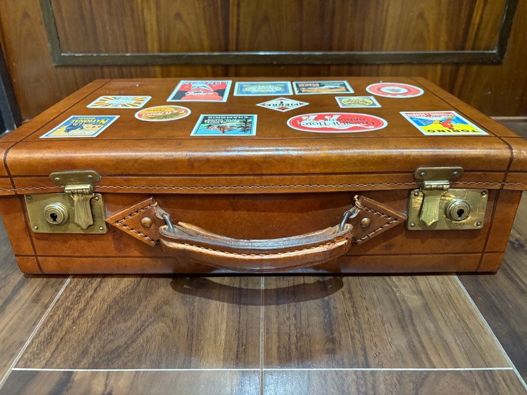 ヴィンテージ　トランク　ルイ・ヴィトン旅行ステッカー