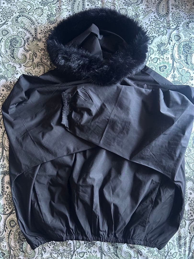 YEEZY ジャケット Mサイズ