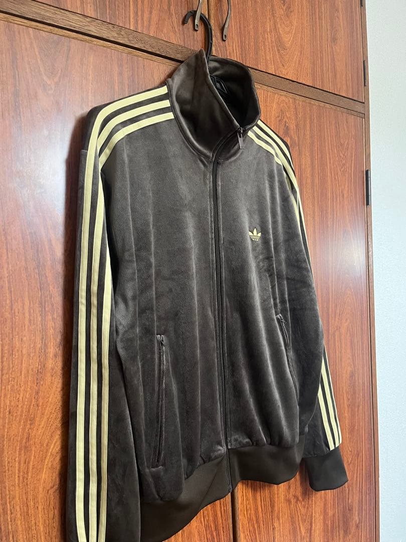 adidas アディダス　ファイヤーバード トラックトップ ベロア