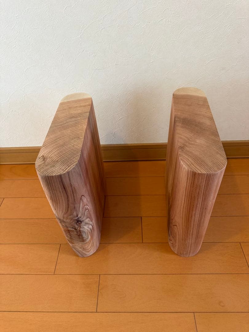 天然杉一枚板ローテーブル蜜蝋クリーム仕上げ