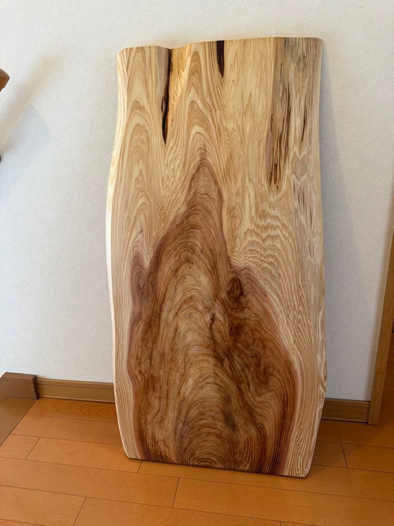 天然杉一枚板ローテーブル蜜蝋クリーム仕上げ