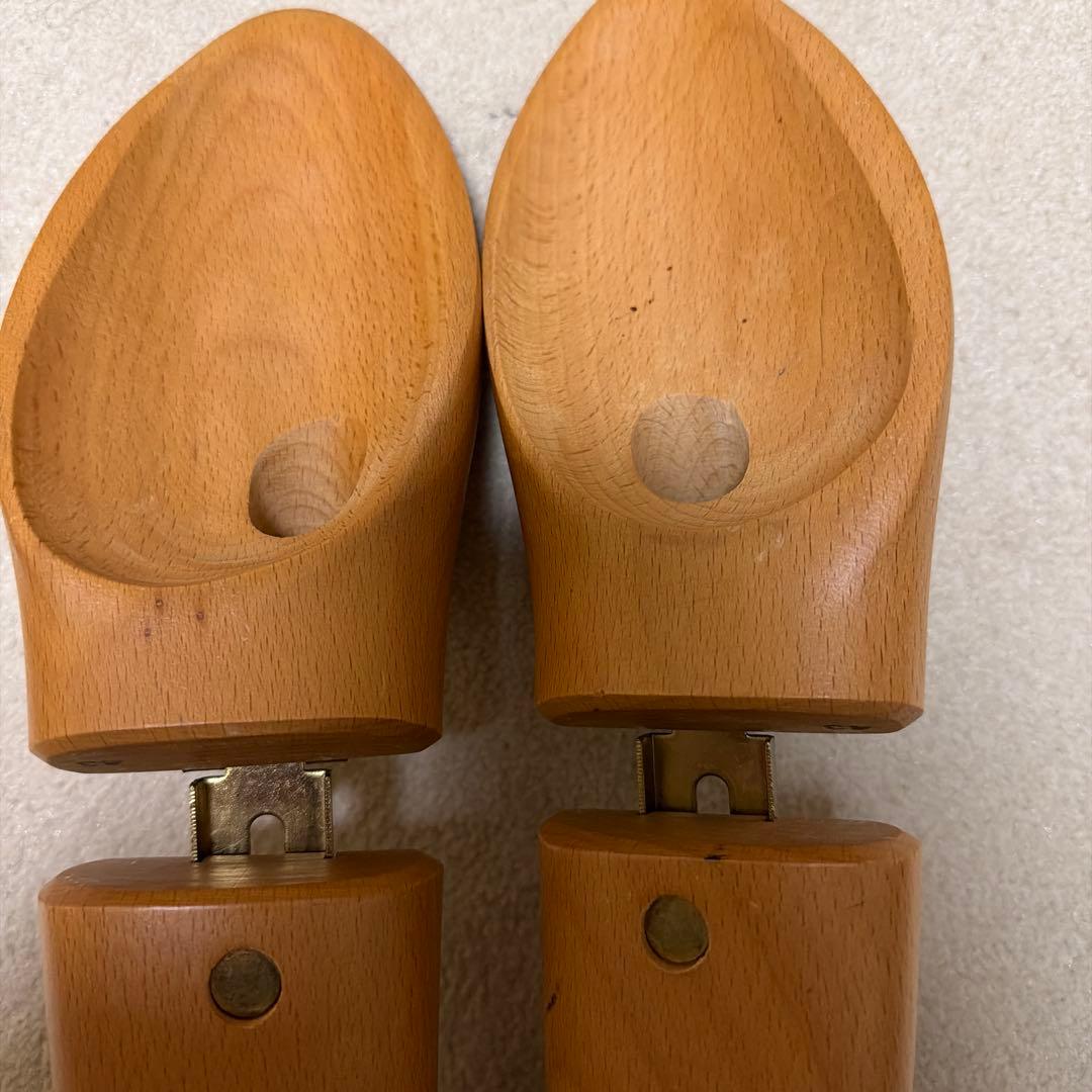 LA CORDONNERIE ANGLAISE 木製シューツリー①