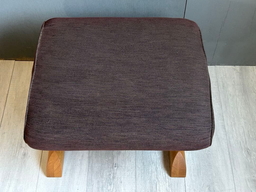 飛騨産業　キツツキマーク　KAYA オットマン　スツール　オーク無垢材 NG