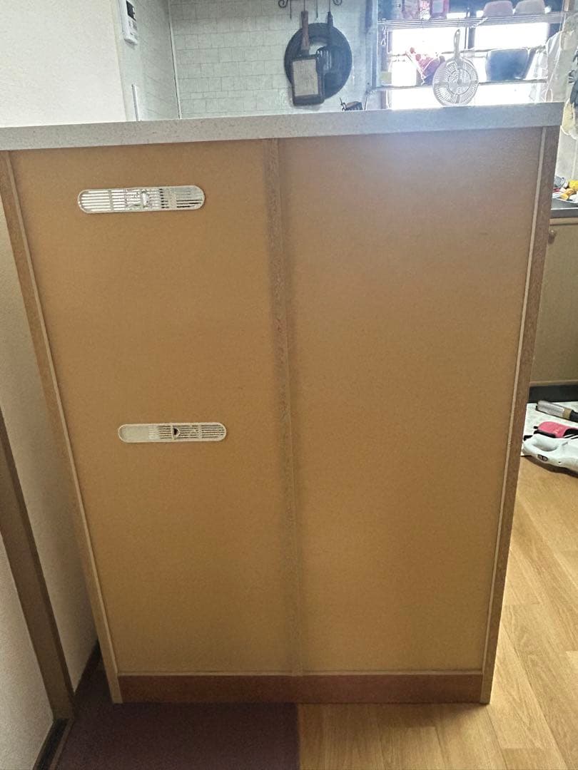 【出品2月18日まで】食器棚