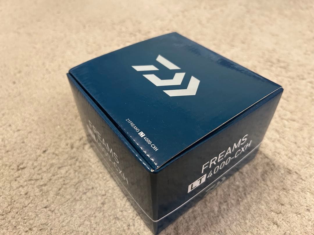 新品 DAIWA フリームス LT4000-CXH 2021年モデル
