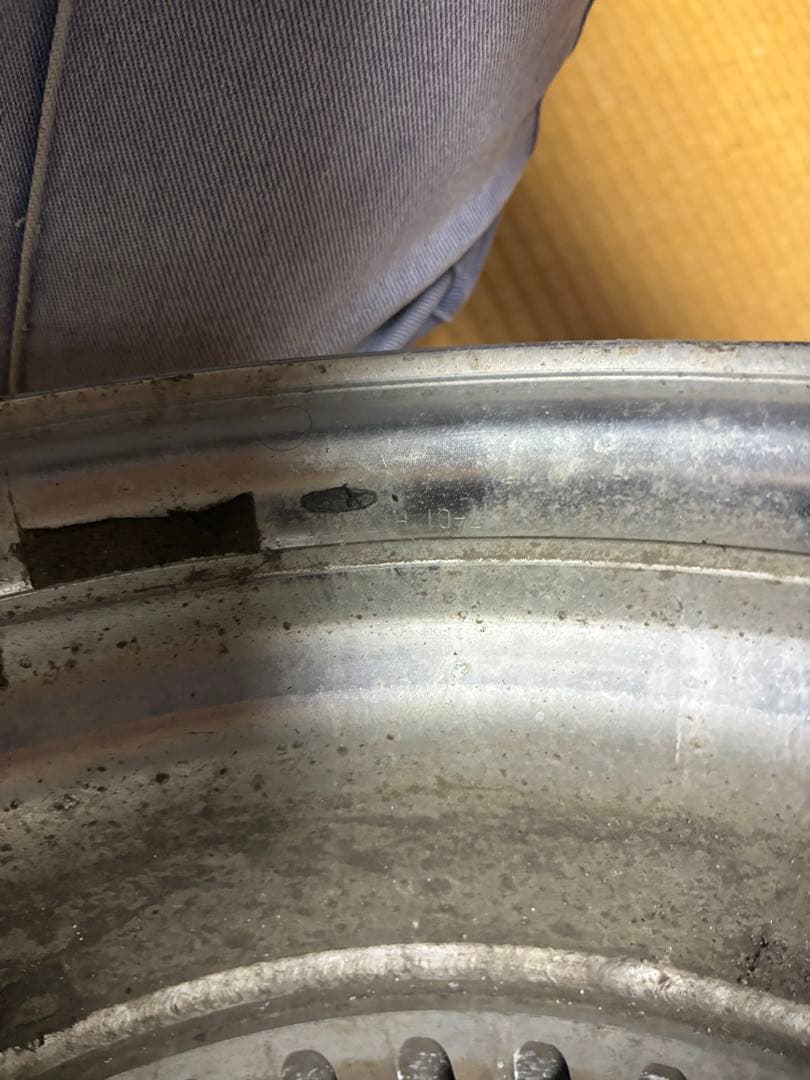 カービング17インチ 4本 クラウン ネオクラシック ！