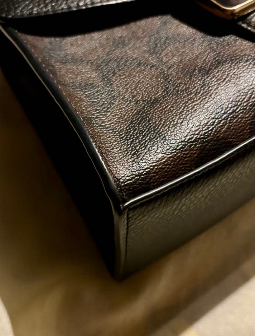 美品　コーチ　ペッパーサッチェル　ショルダーバッグ　2way シグネチャー